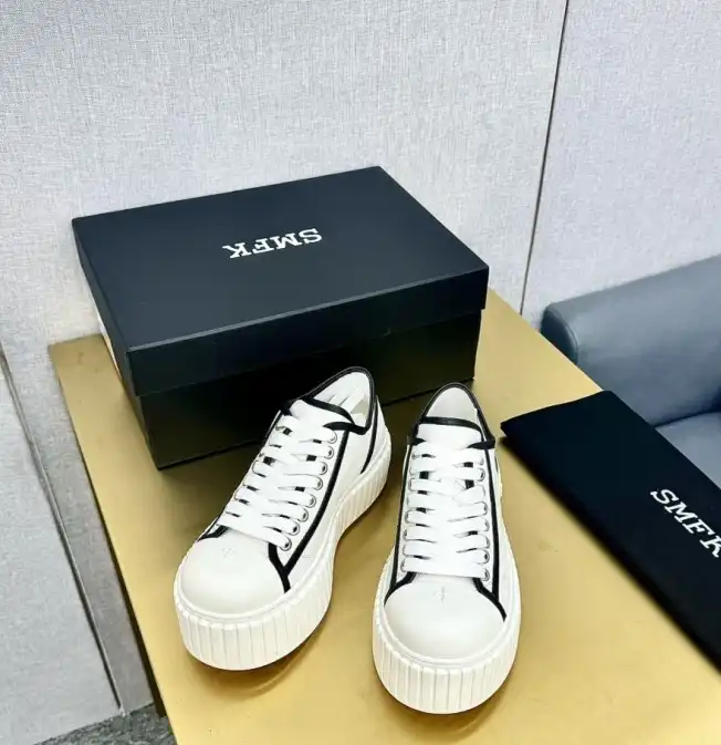 hype Fendi Sneakers