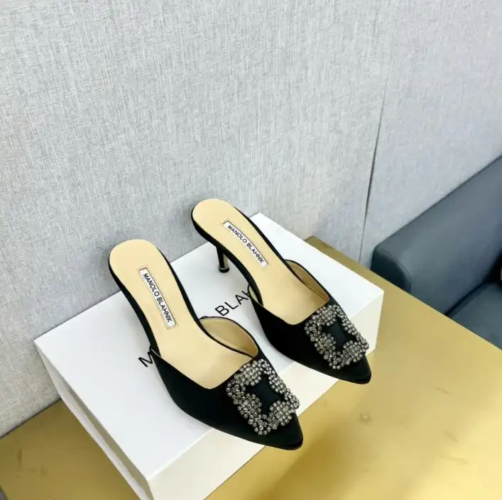 hype Manolo Blahnik High Heels