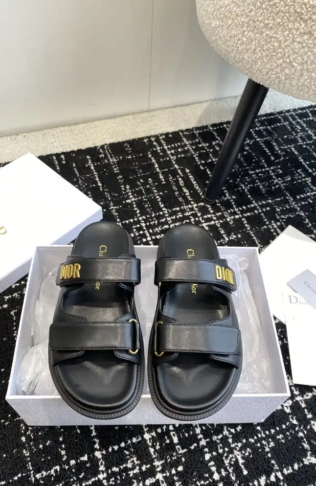 hype Chanel Slippers