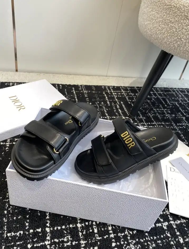 hype Chanel Slippers