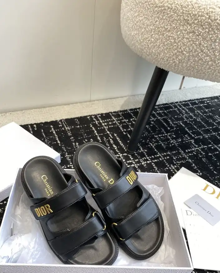 hype Chanel Slippers