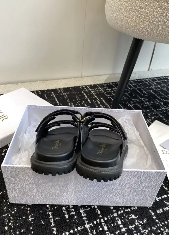 hype Chanel Slippers