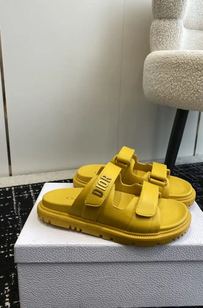 hype Chanel Slippers