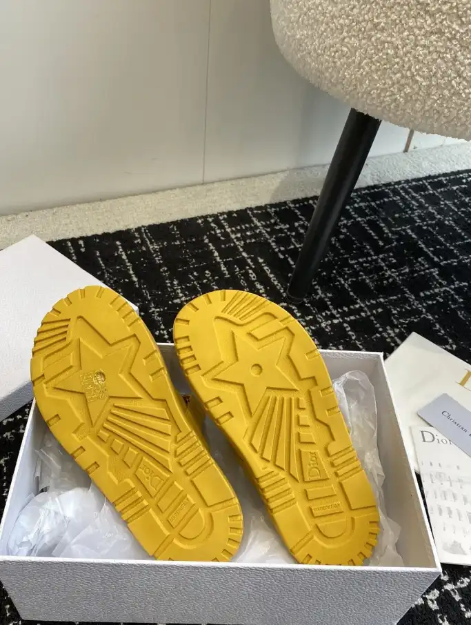 hype Chanel Slippers