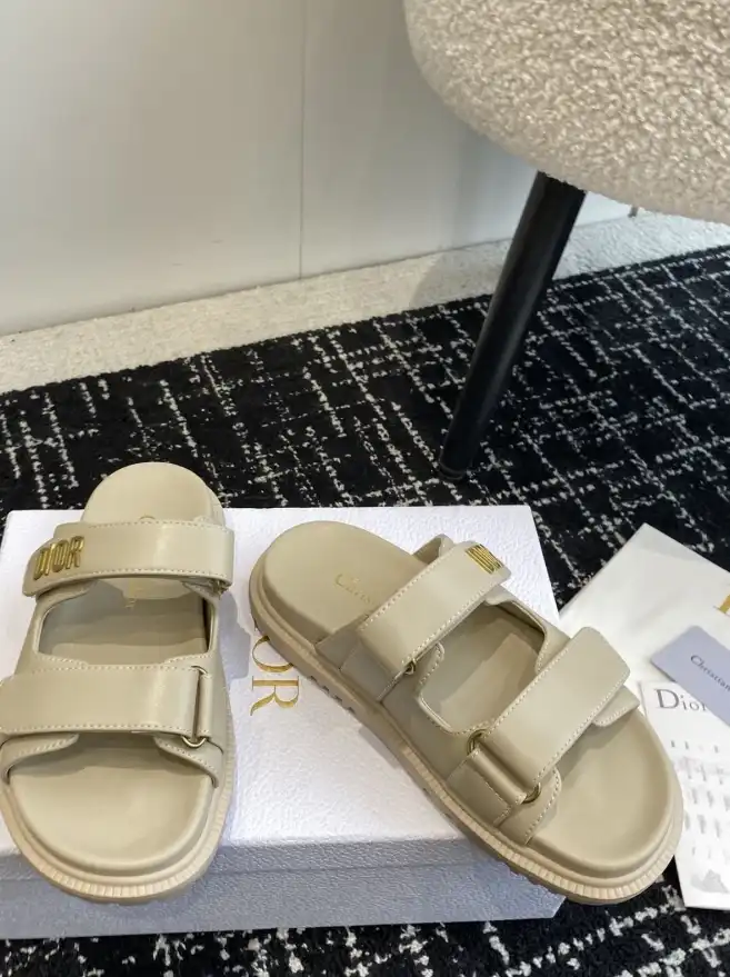 hype Chanel Slippers