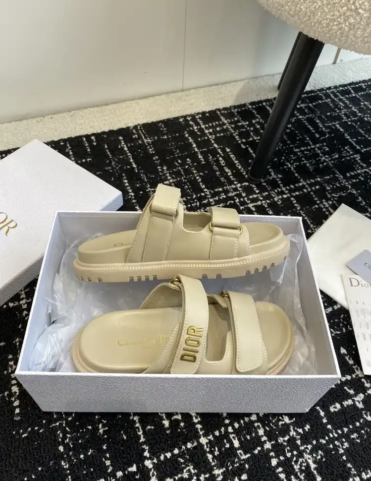 hype Chanel Slippers