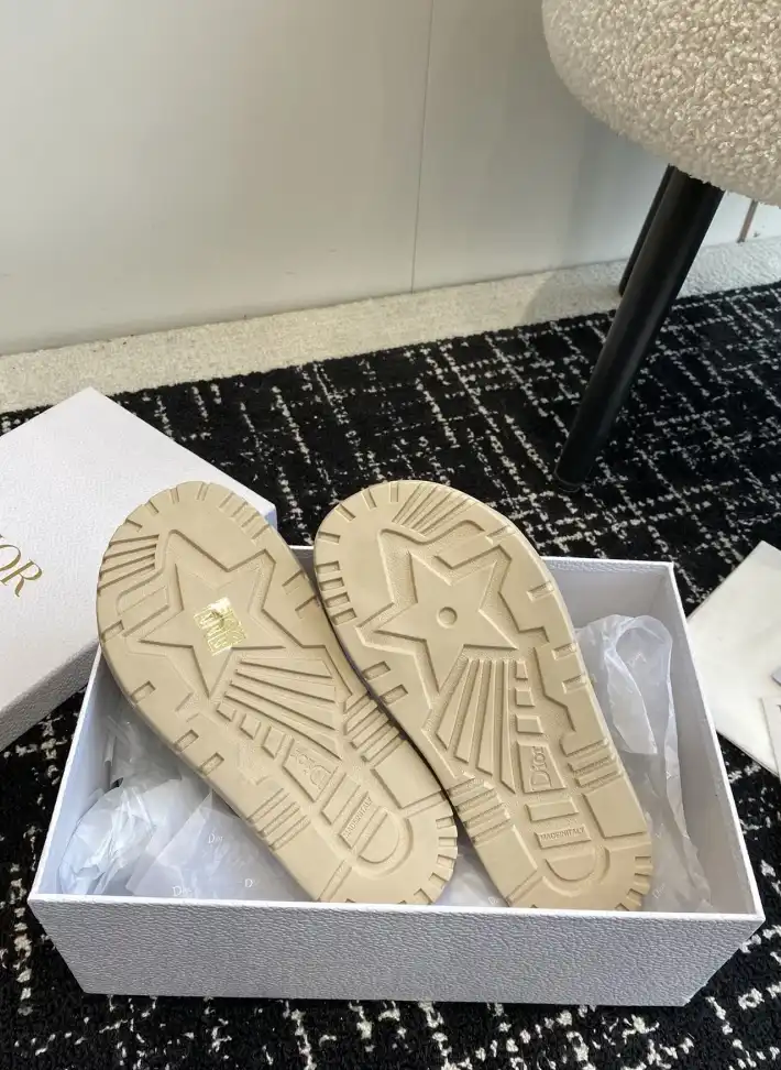 hype Chanel Slippers