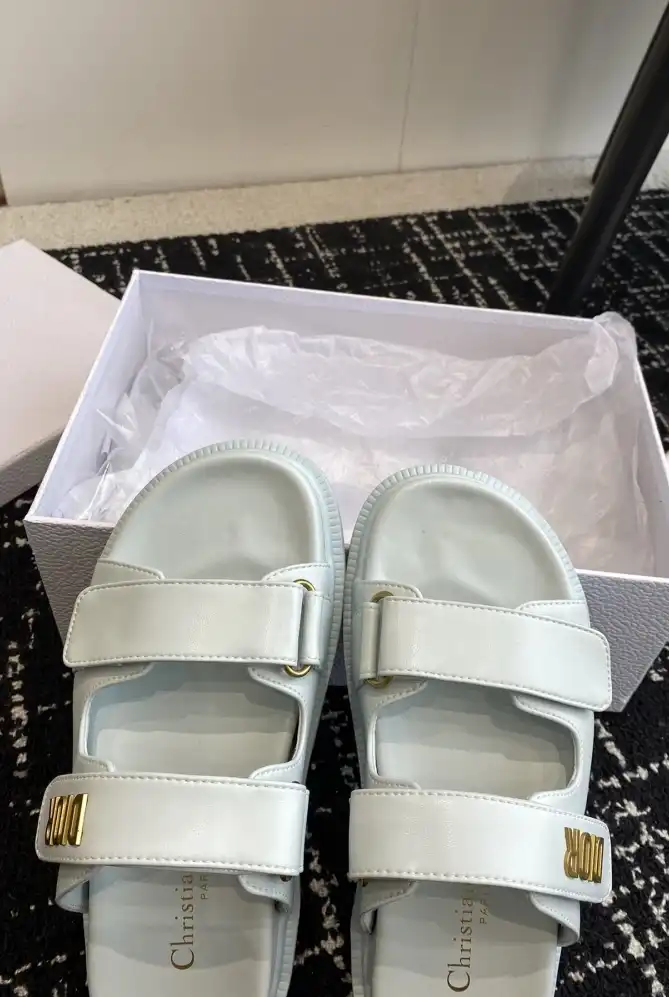 hype Chanel Slippers