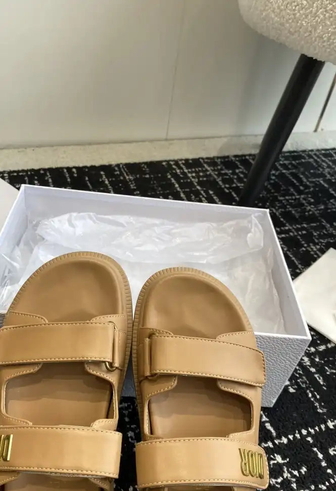 hype Chanel Slippers