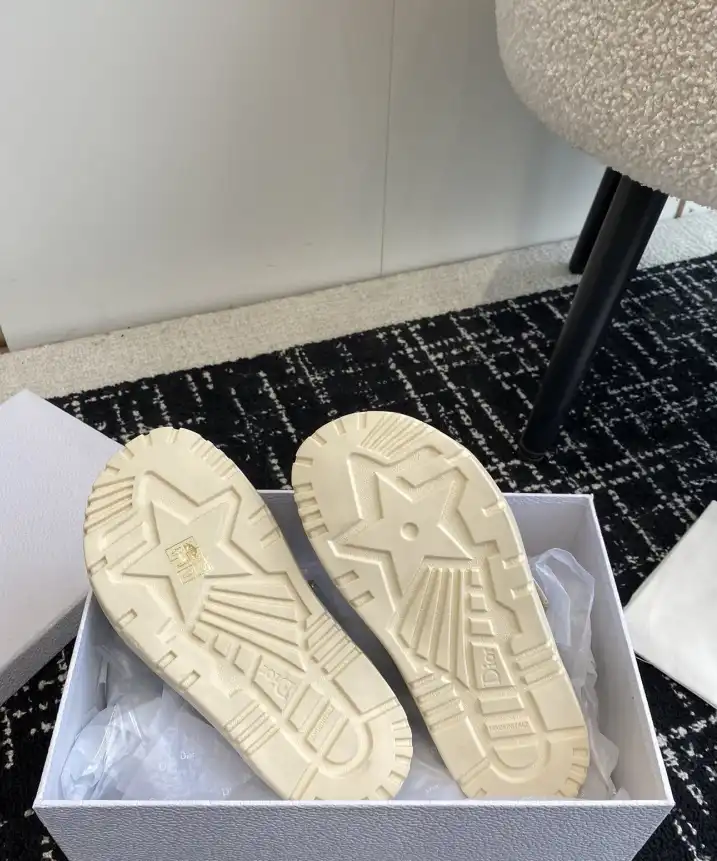 hype Chanel Slippers