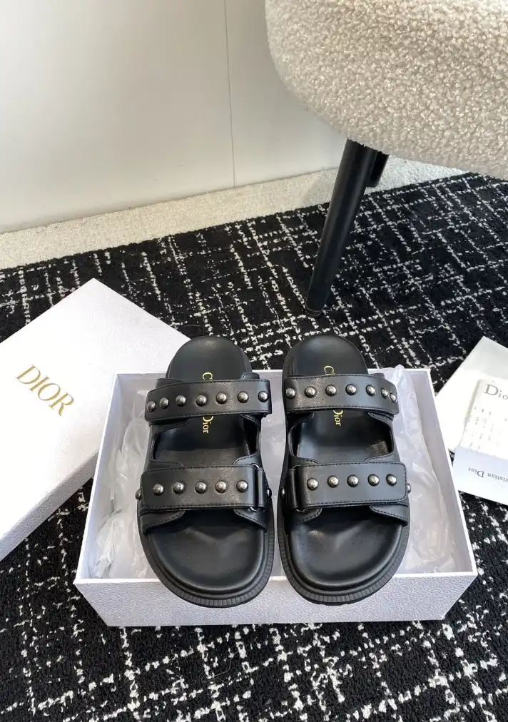 hype Chanel Slippers