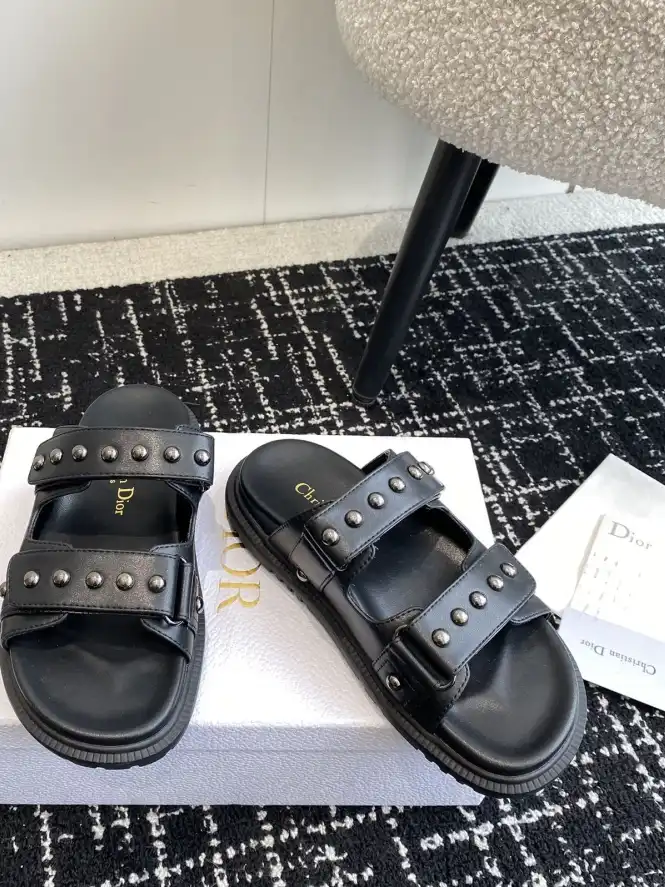 hype Chanel Slippers