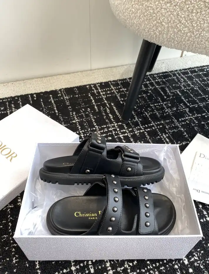 hype Chanel Slippers