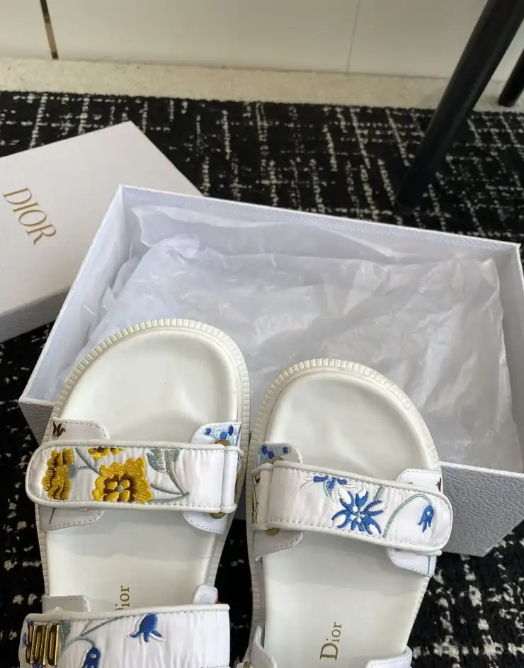 hype Chanel Sandals