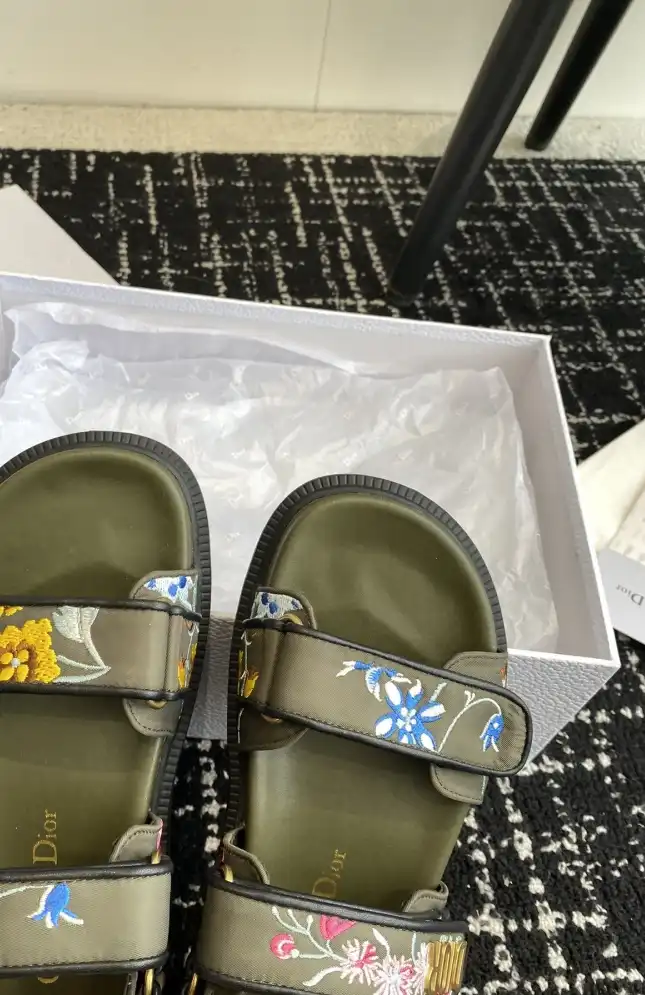 hype Chanel Sandals