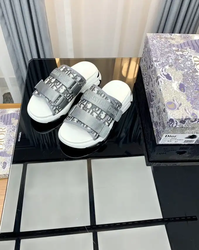 hype Christian Dior Slippers