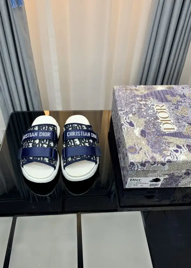 hype Christian Dior Slippers