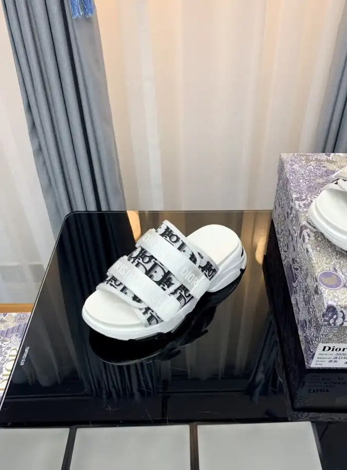 hype Christian Dior Slippers