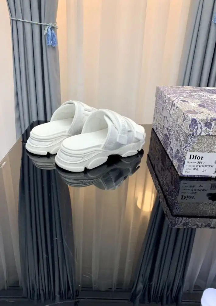 hype Christian Dior Slippers