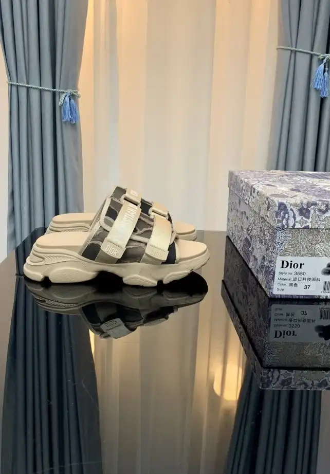 hype Christian Dior Slippers