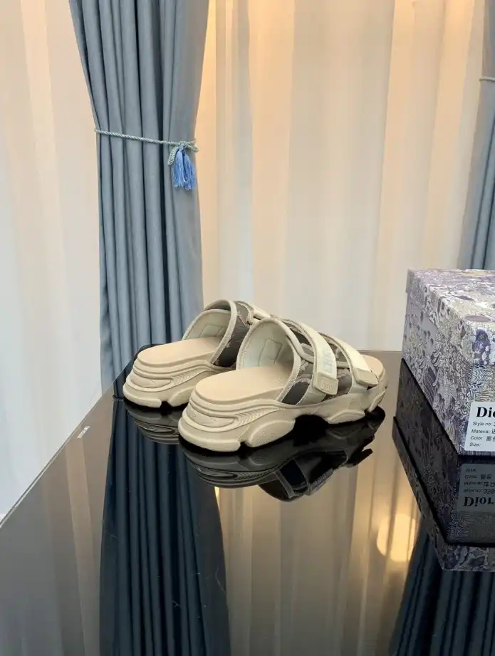 hype Christian Dior Slippers