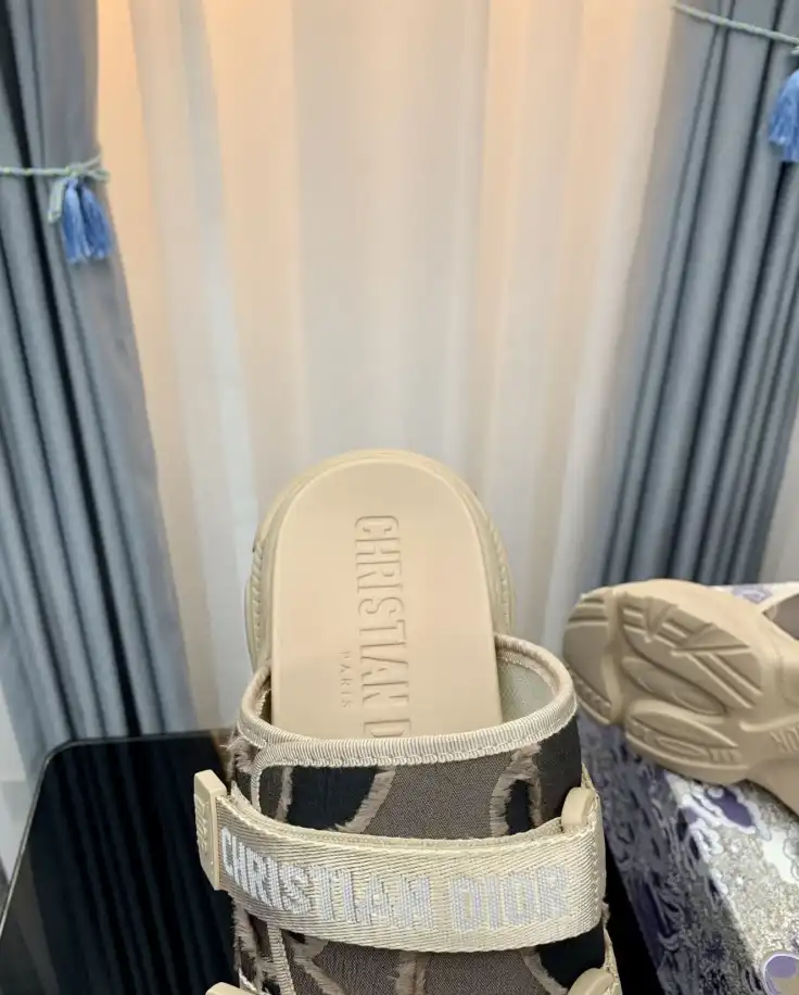 hype Christian Dior Slippers