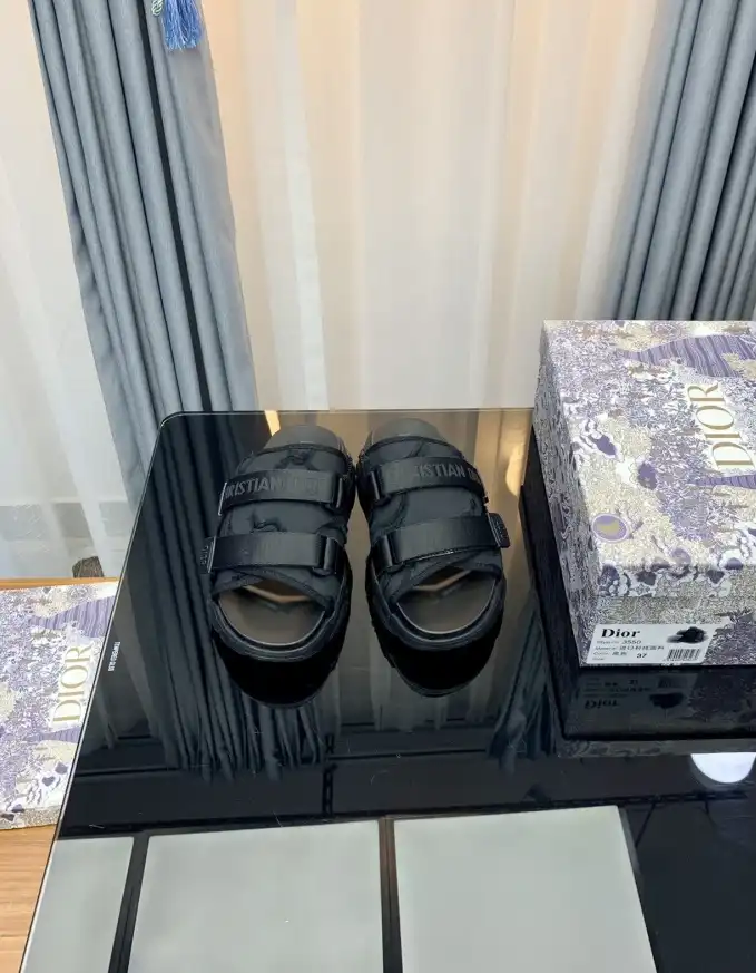 hype Christian Dior Slippers