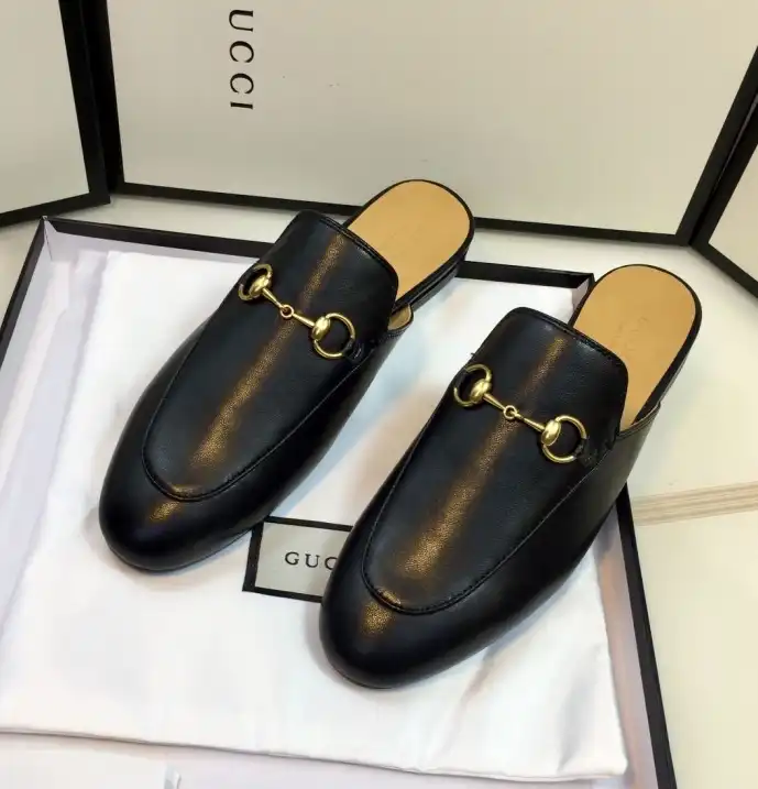 hype Gucci Slippers