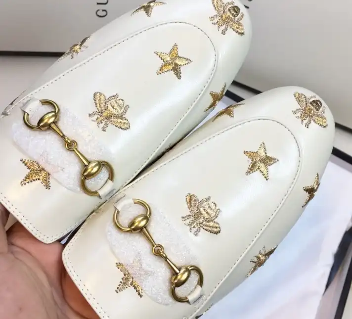 hype Gucci Slippers