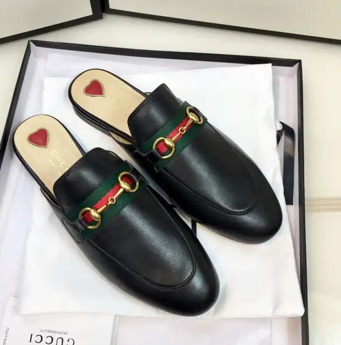 hype Gucci Slippers