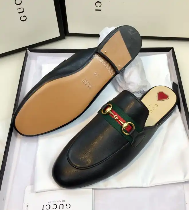 hype Gucci Slippers