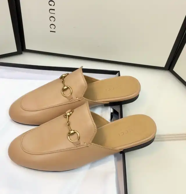 hype Gucci Slippers