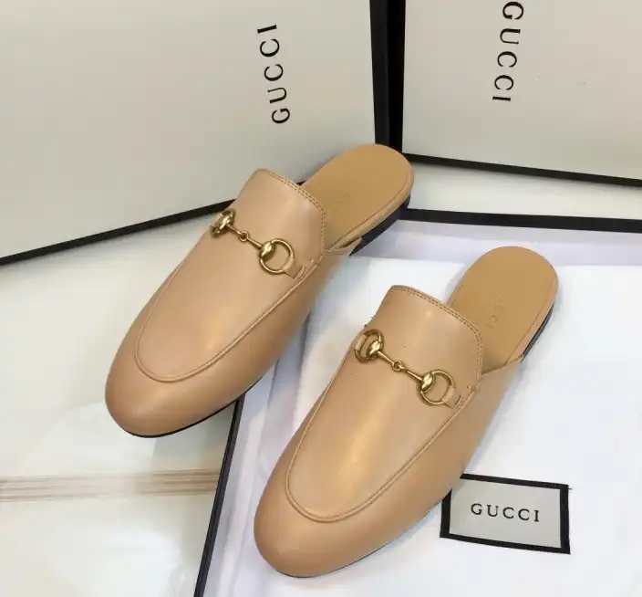 hype Gucci Slippers