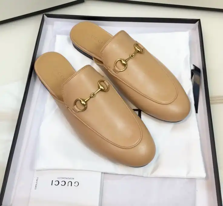 hype Gucci Slippers