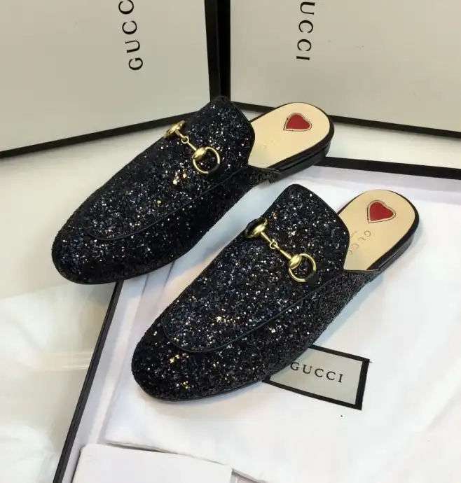 hype Gucci Slippers