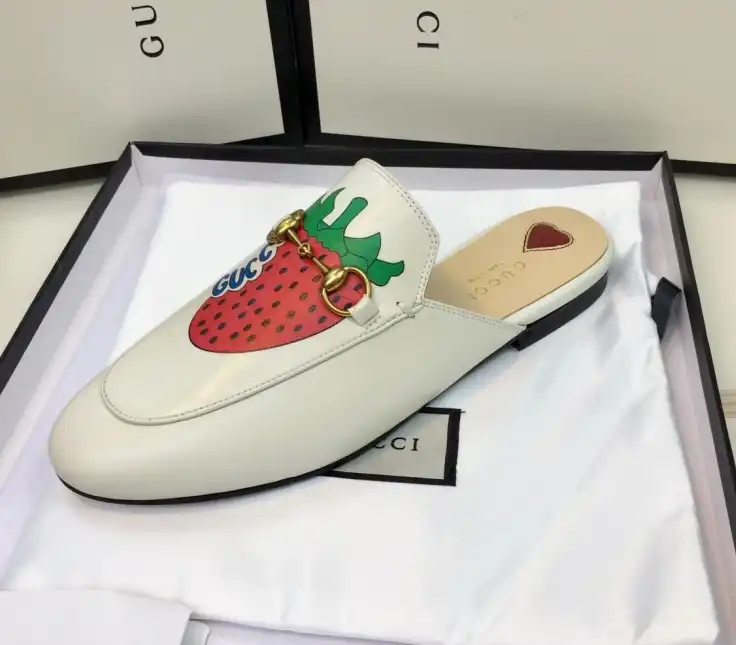 hype Gucci Slippers