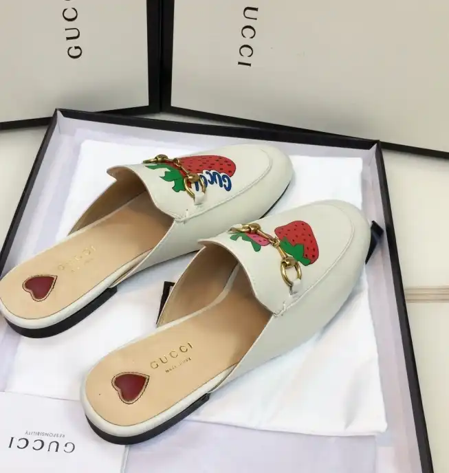 hype Gucci Slippers