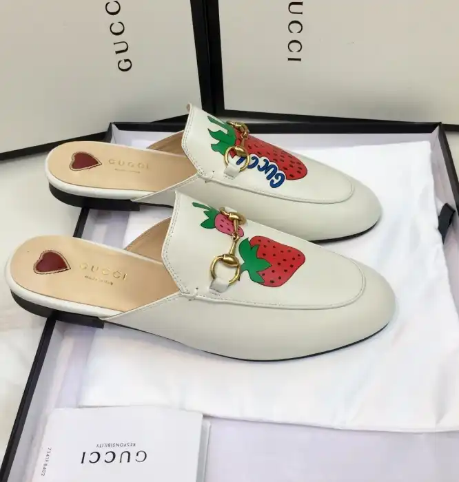 hype Gucci Slippers