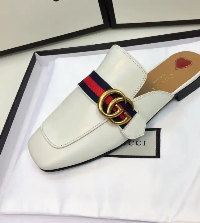 hype Gucci Slippers