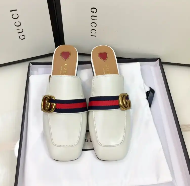 hype Gucci Slippers