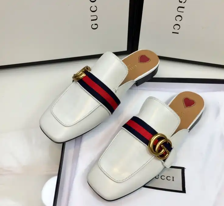 hype Gucci Slippers