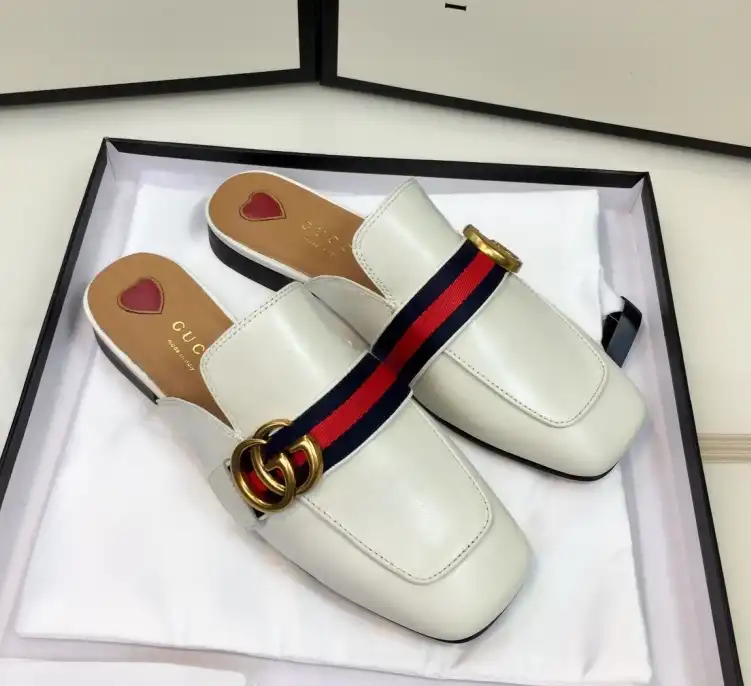 hype Gucci Slippers