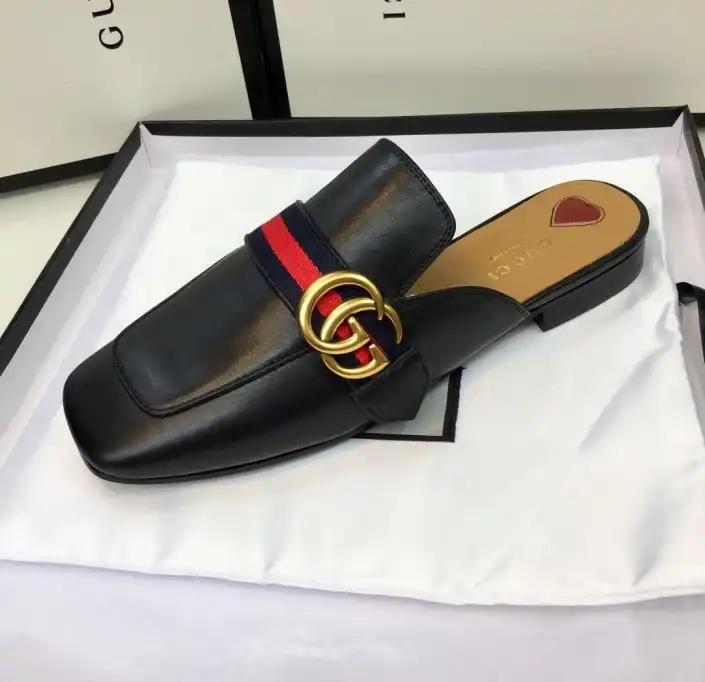 hype Gucci Slippers