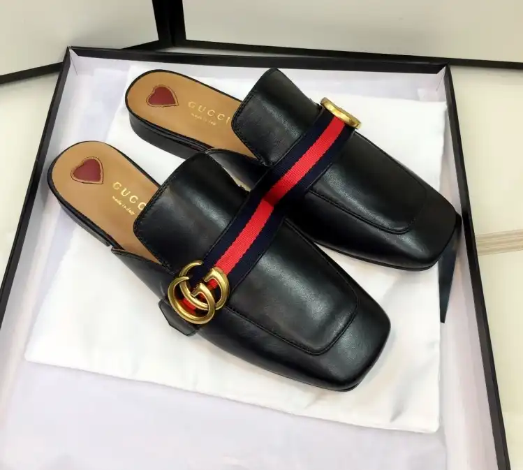 hype Gucci Slippers