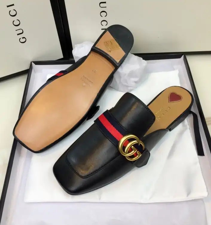 hype Gucci Slippers