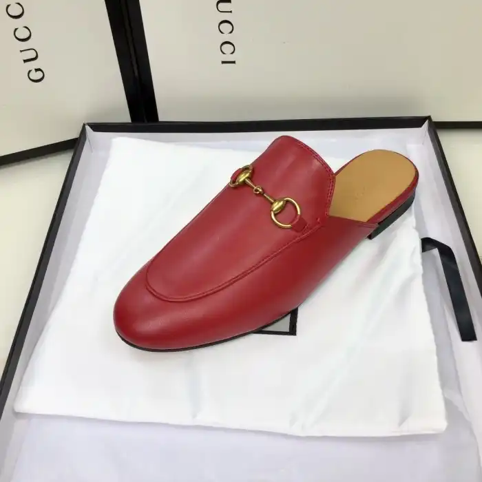 hype Gucci Slippers