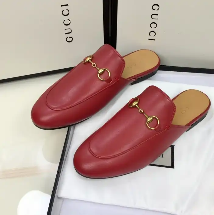 hype Gucci Slippers