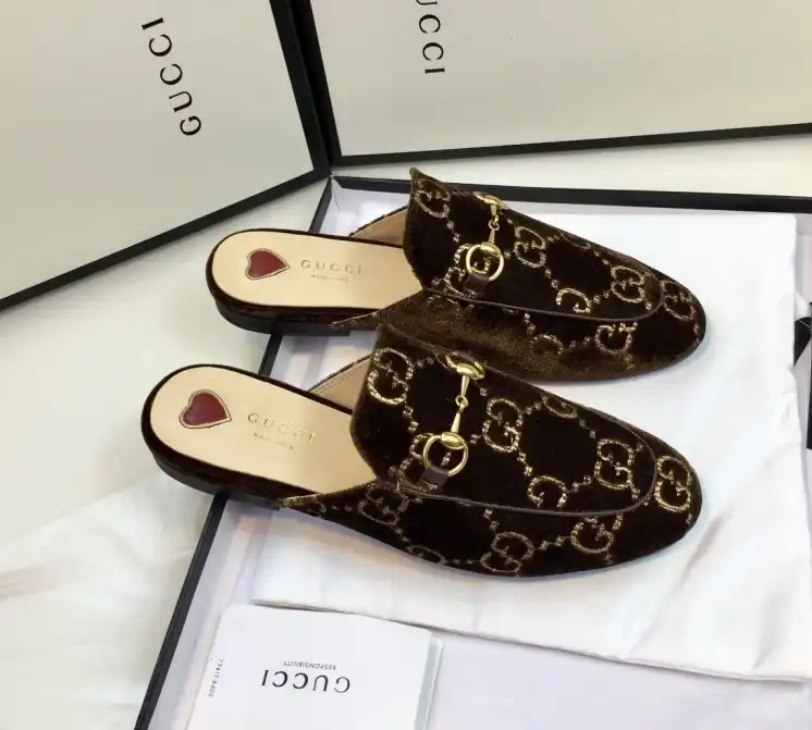 hype Gucci Slippers