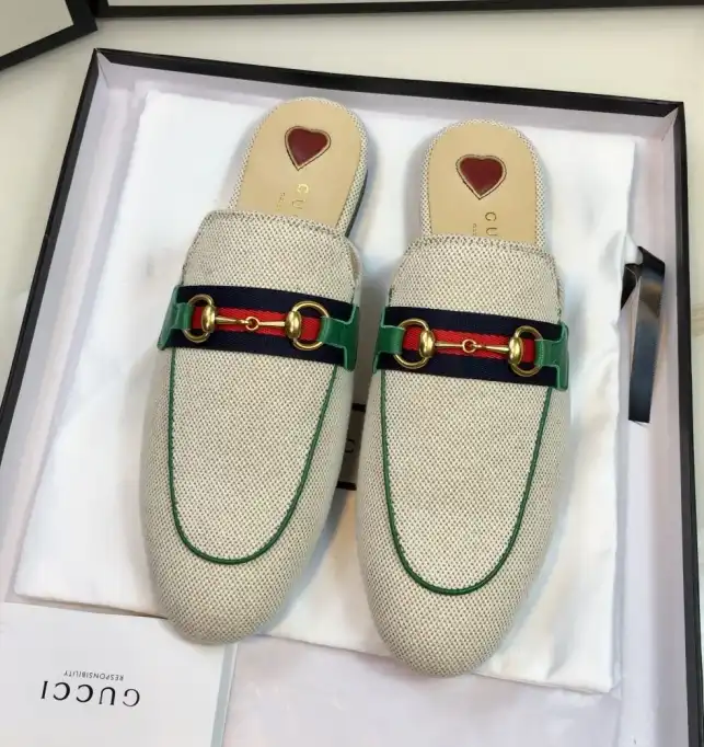 hype Gucci Slippers