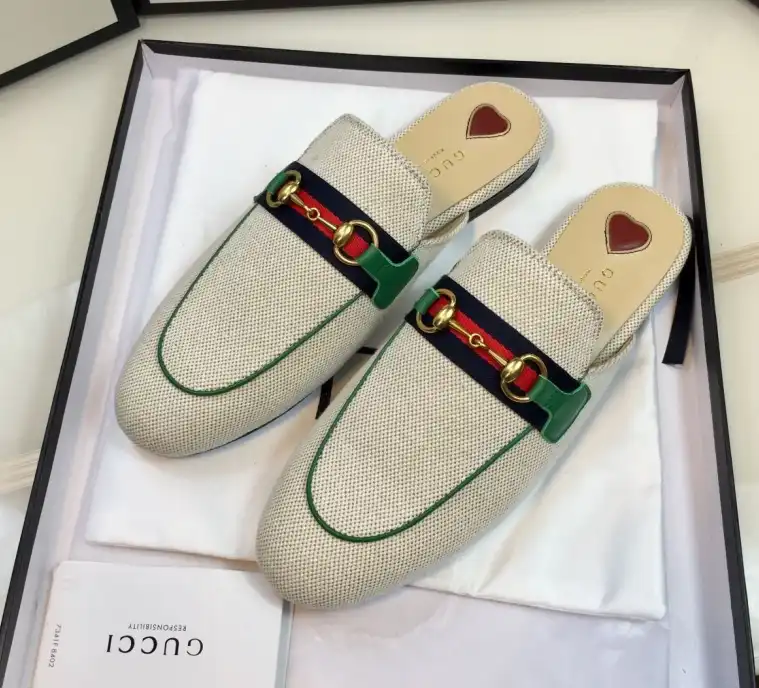 hype Gucci Slippers